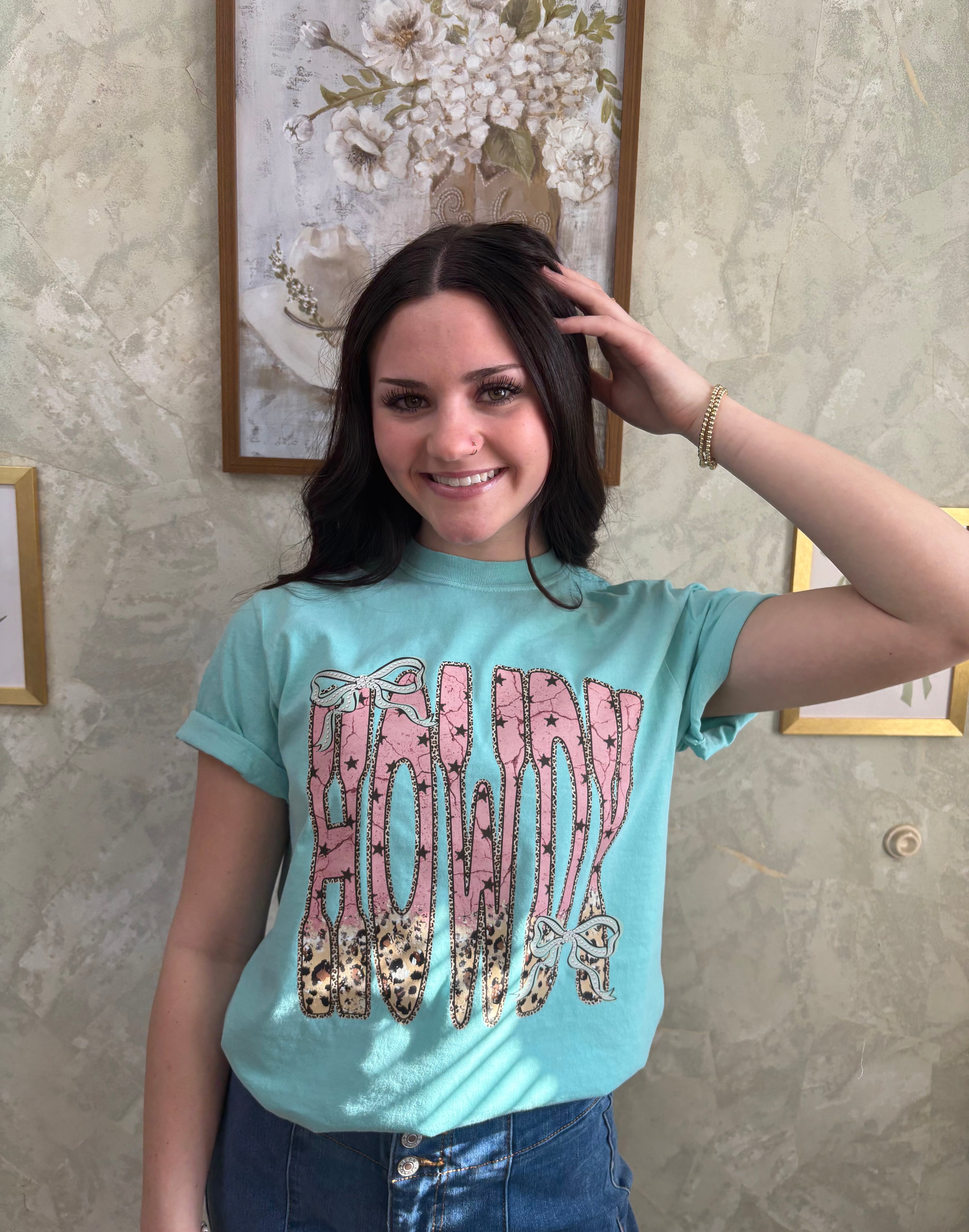 HOWDY Tee