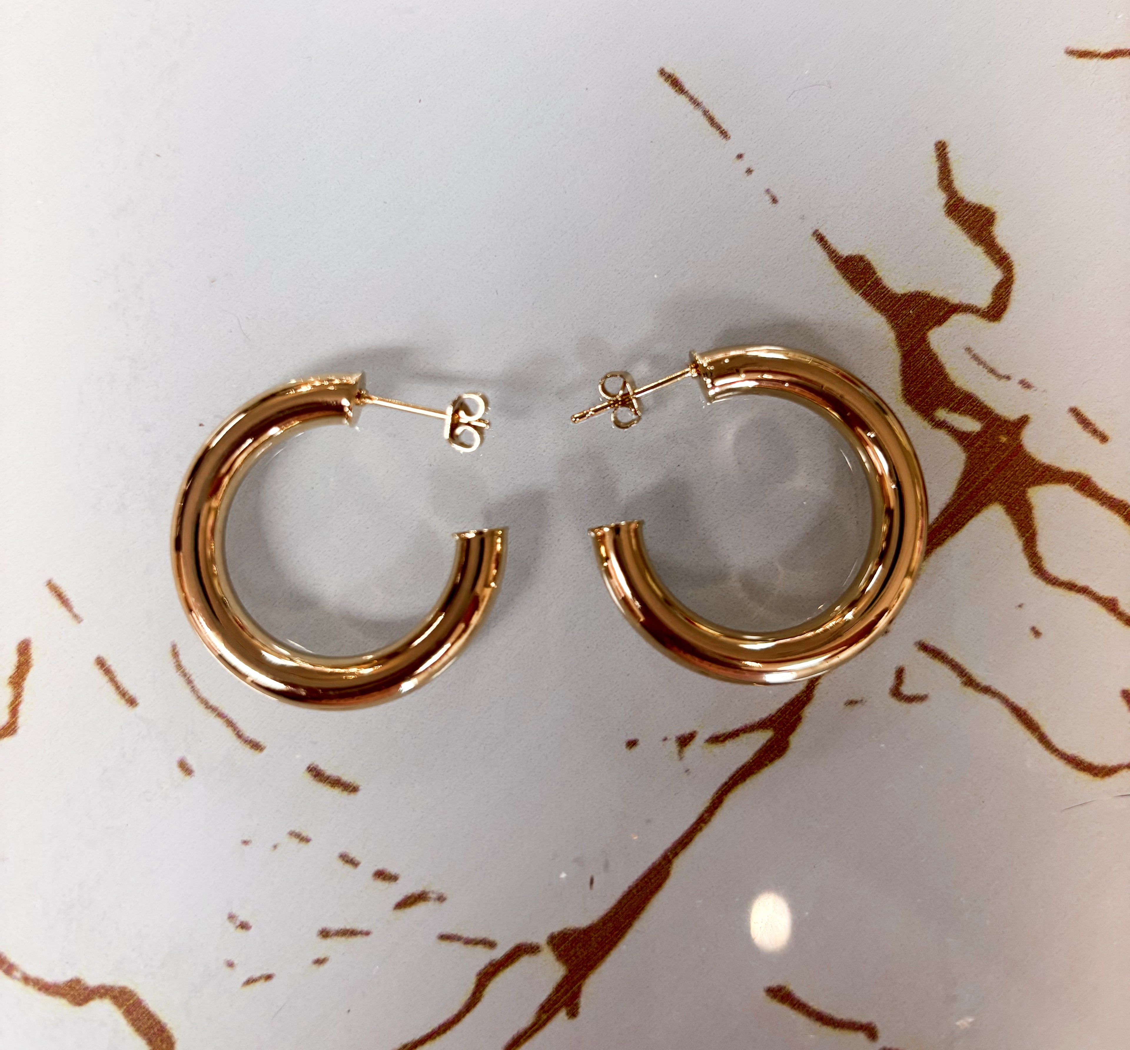 Golden Kiss Hoop Earrings